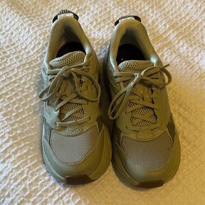 Hoka Clifton L Olive Green Women's walking Sneakers size 9